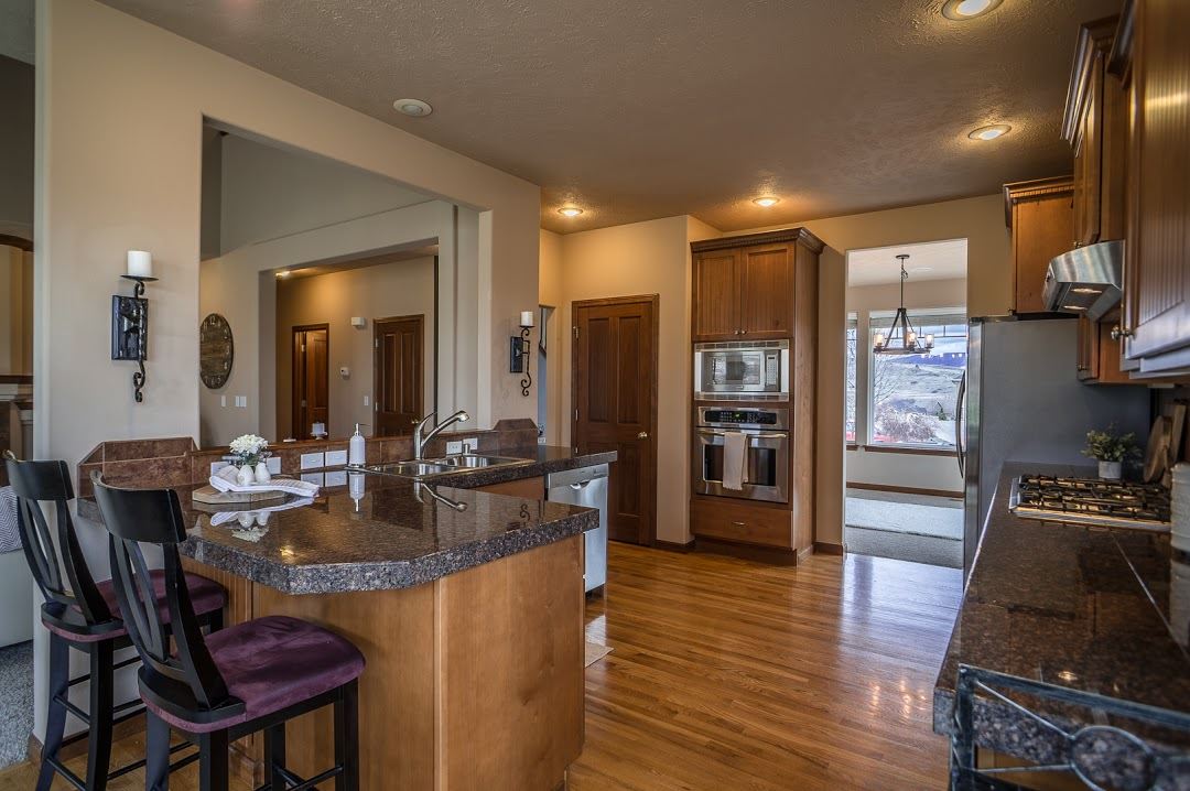 2108 South Meadowview Road Greenacres, WA 99016 - Photo 10 of 20