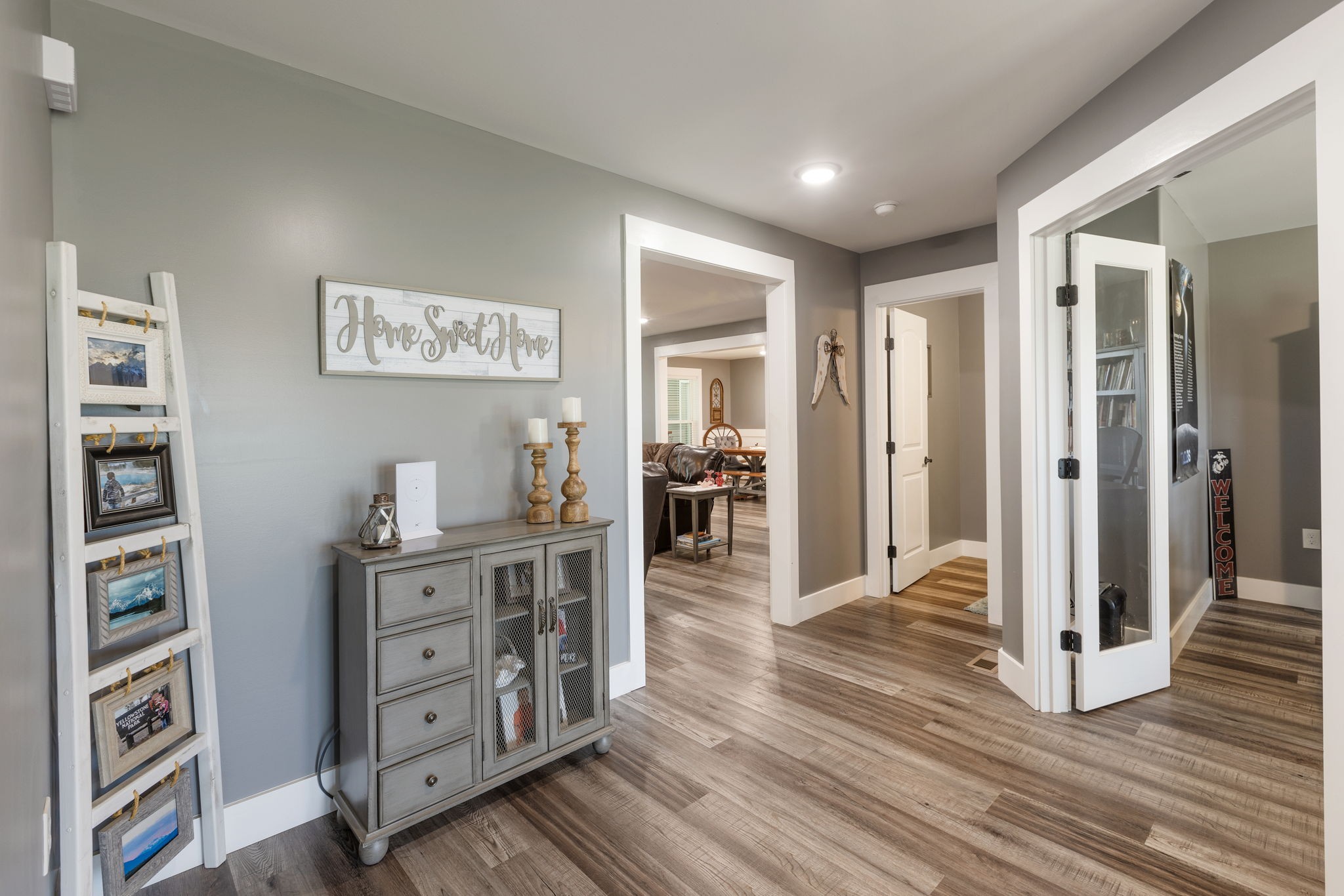 3030 Cherry Corner Road Cornersville, TN 37047 - Photo 21 of 66 a view of livingroom with furniture
