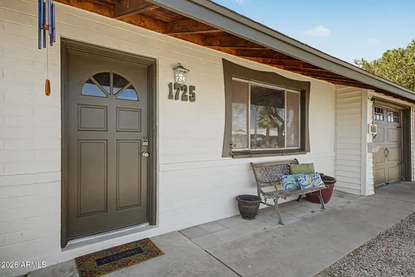 $319,999 | 1725 West Pepper Place, Mesa, AZ 85201