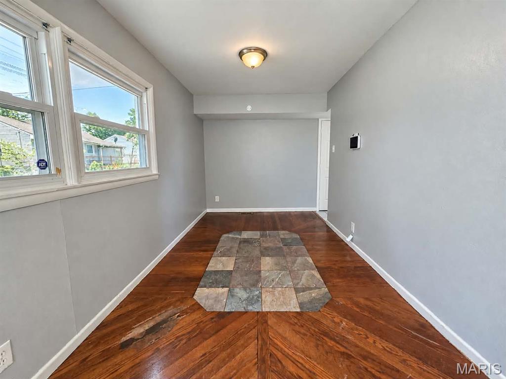 10431 Presley Road St. Louis, MO 63137 - Photo 4 of 13 Gallery Image 4