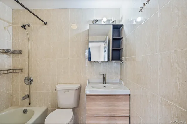 $688,000 | 8115 Queens Boulevard | Elmhurst