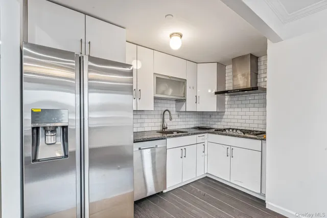 $688,000 | 8115 Queens Boulevard | Elmhurst