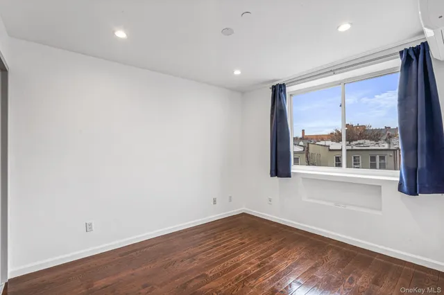 $688,000 | 8115 Queens Boulevard | Elmhurst