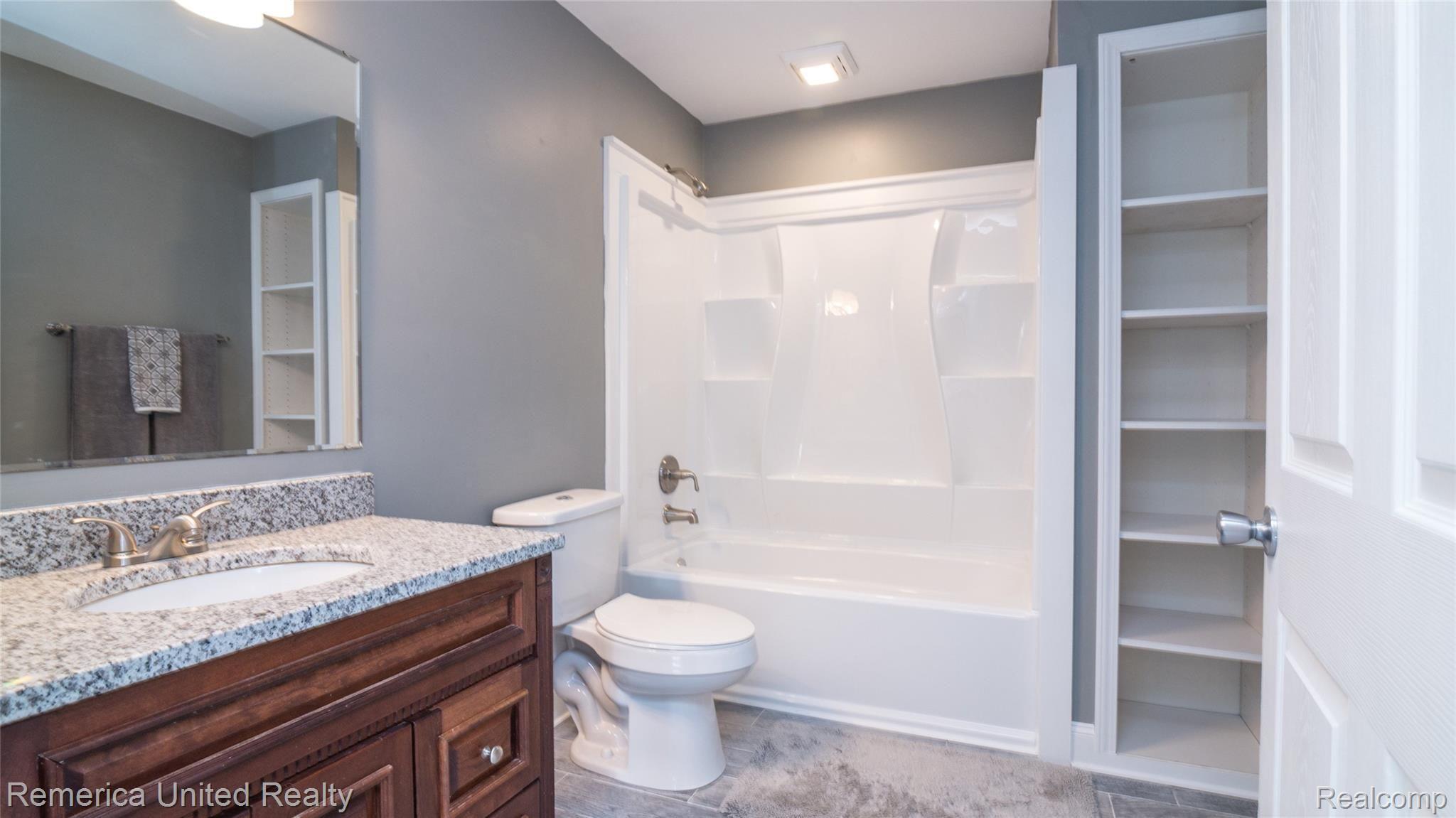 41980 Cherry Hill Road Novi, MI 48375 - Photo 26 of 52 026.jpg