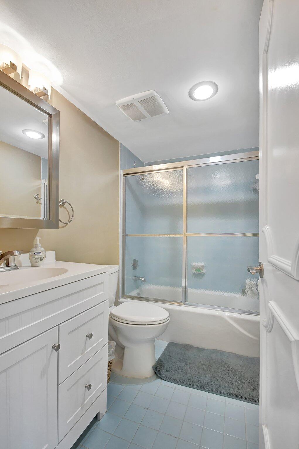 1643 Bridgewood Drive Boca Raton, FL 33434 - Photo 18 of 51 16-web-or-mls-DSC_2716