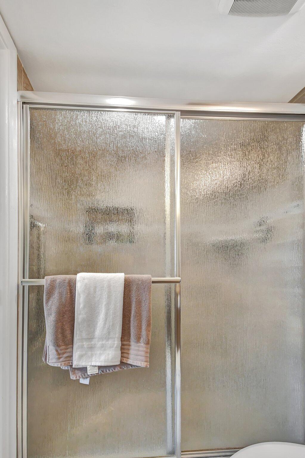 1643 Bridgewood Drive Boca Raton, FL 33434 - Photo 22 of 51 22-web-or-mls-DSC_2636