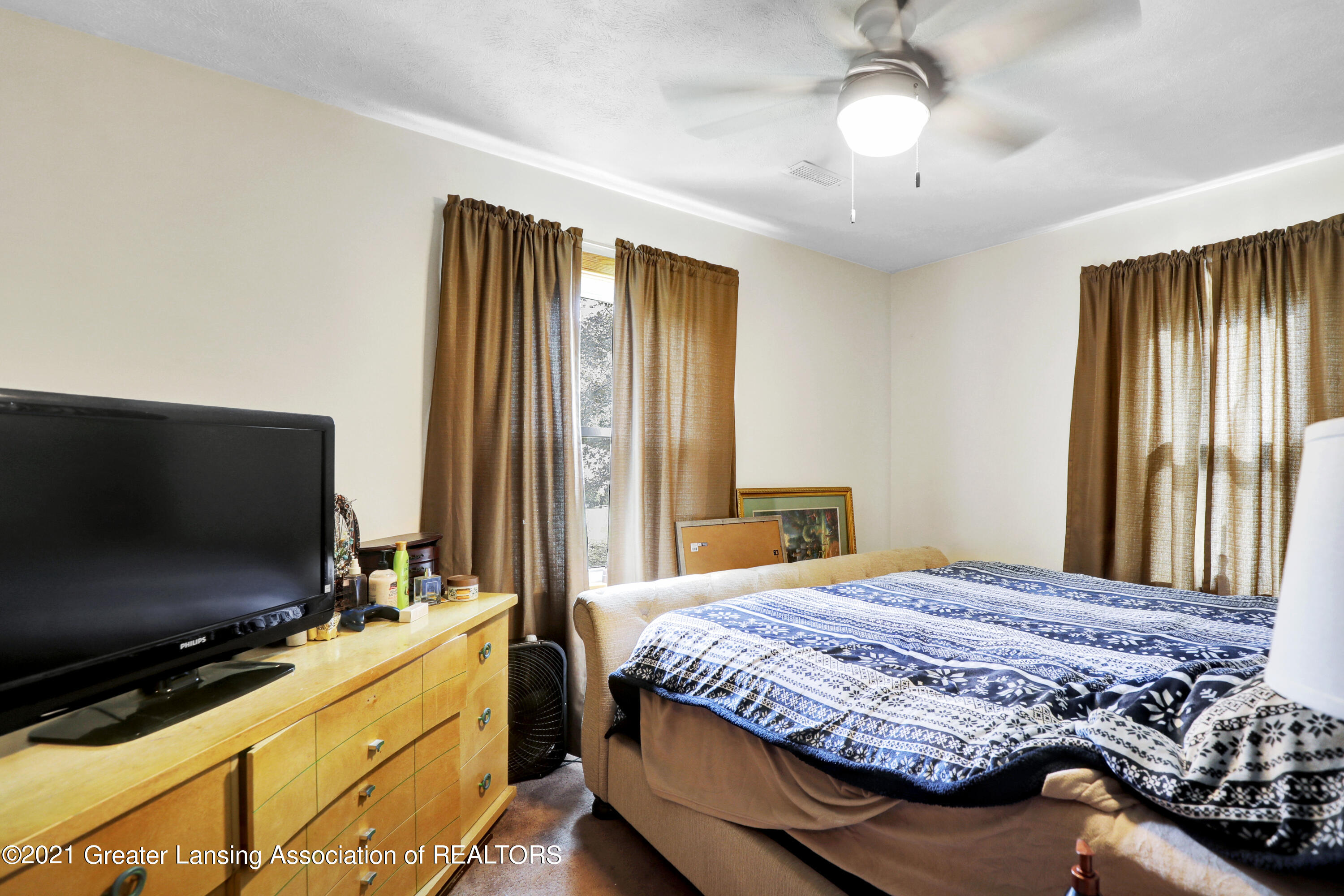 823 Bon Air Road Lansing, MI 48917 - Photo 17 of 22 _I3A5179