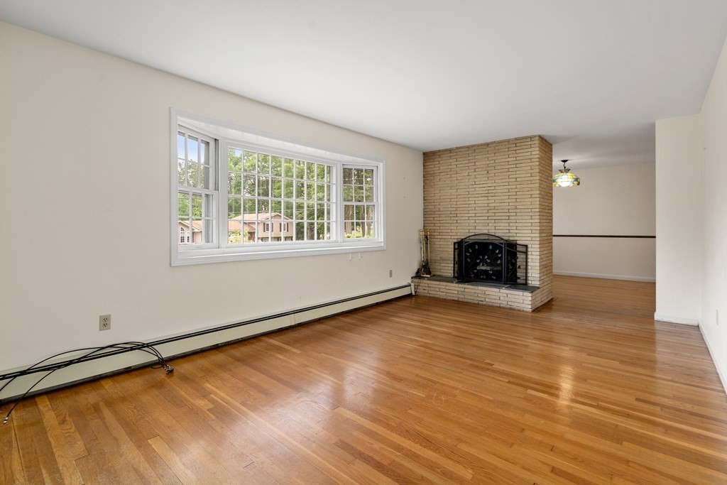 12 Nipmuck Road Paxton, MA 01612 - Photo 4 of 24 Gallery Image 4