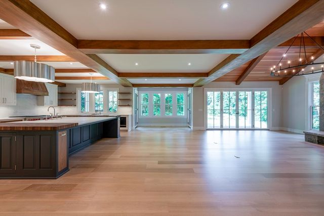 $3,100,000 | 169 Main Street, Wenham, MA 01984