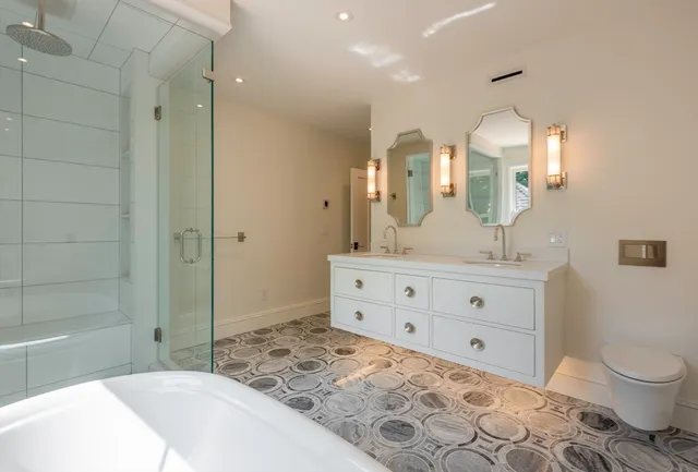 $3,100,000 | 169 Main Street, Wenham, MA 01984