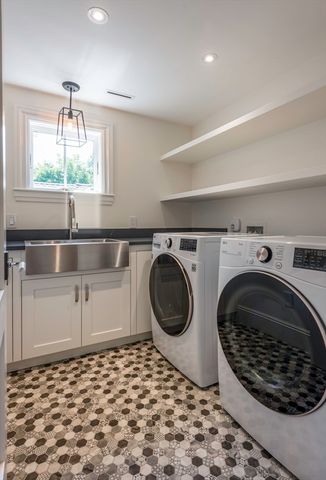 $3,100,000 | 169 Main Street, Wenham, MA 01984