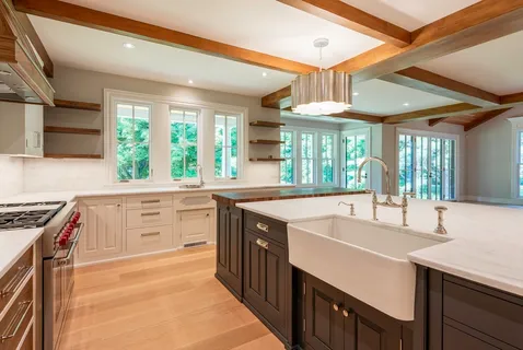 $3,100,000 | 169 Main Street, Wenham, MA 01984