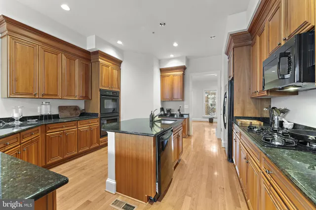 $1,395,000 | 1815 Potomac Greens Drive, Alexandria, VA 22314