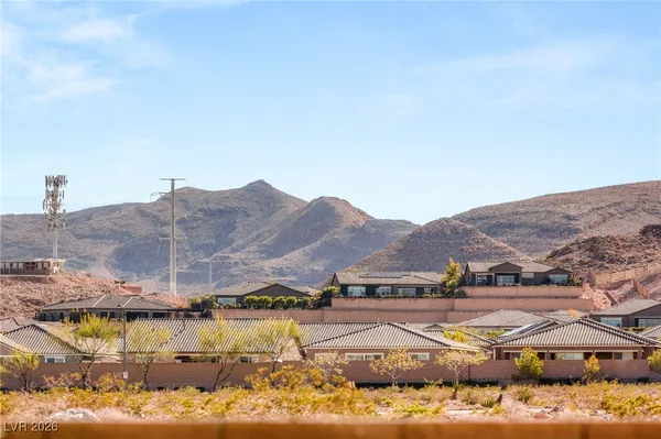 $2,194 | 6247 Sugartree Avenue, Las Vegas, NV 89141