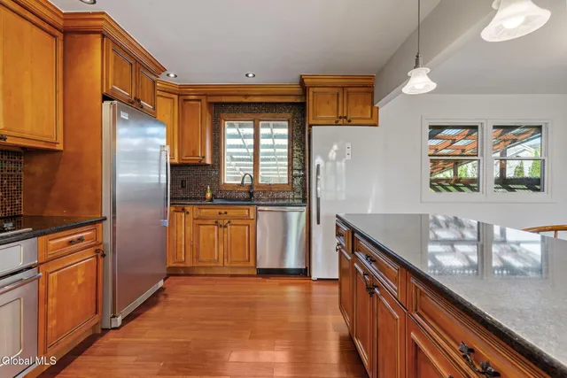 $639,000 | 55 Alpine Drive, Colonie, NY 12110