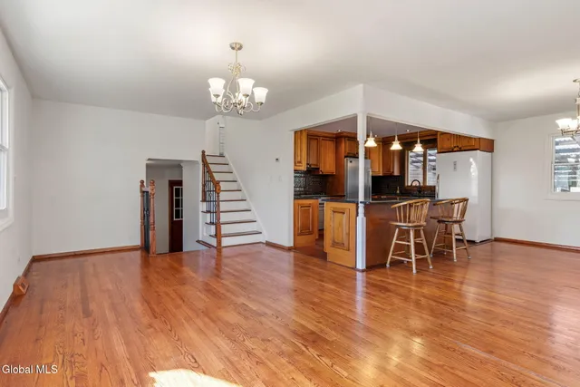 $639,000 | 55 Alpine Drive, Colonie, NY 12110