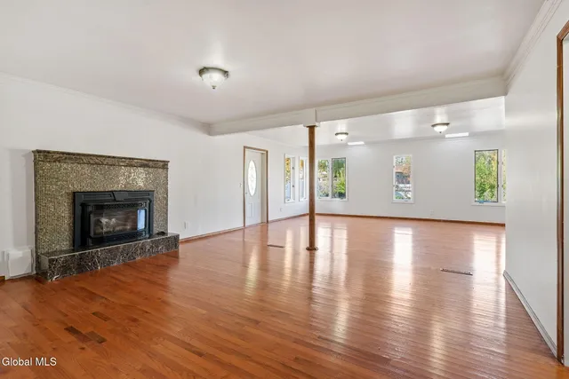 $639,000 | 55 Alpine Drive, Colonie, NY 12110