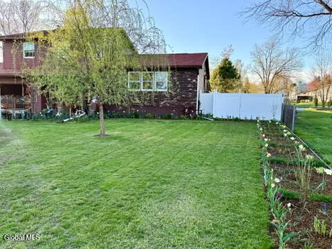 $639,000 | 55 Alpine Drive, Colonie, NY 12110