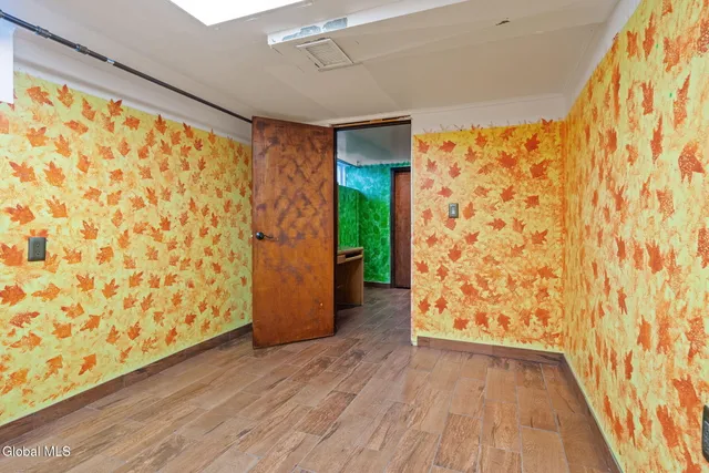 $639,000 | 55 Alpine Drive, Colonie, NY 12110