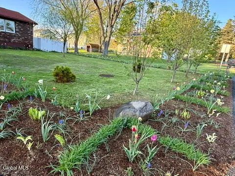 $639,000 | 55 Alpine Drive, Colonie, NY 12110