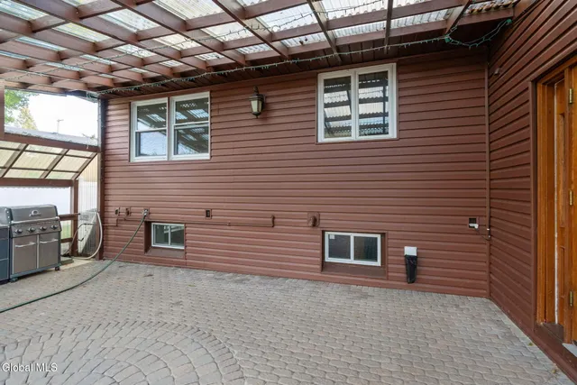 $639,000 | 55 Alpine Drive, Colonie, NY 12110