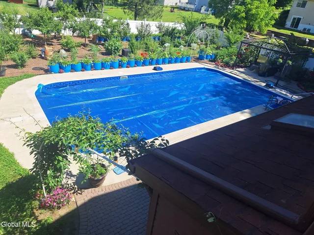 $639,000 | 55 Alpine Drive, Colonie, NY 12110