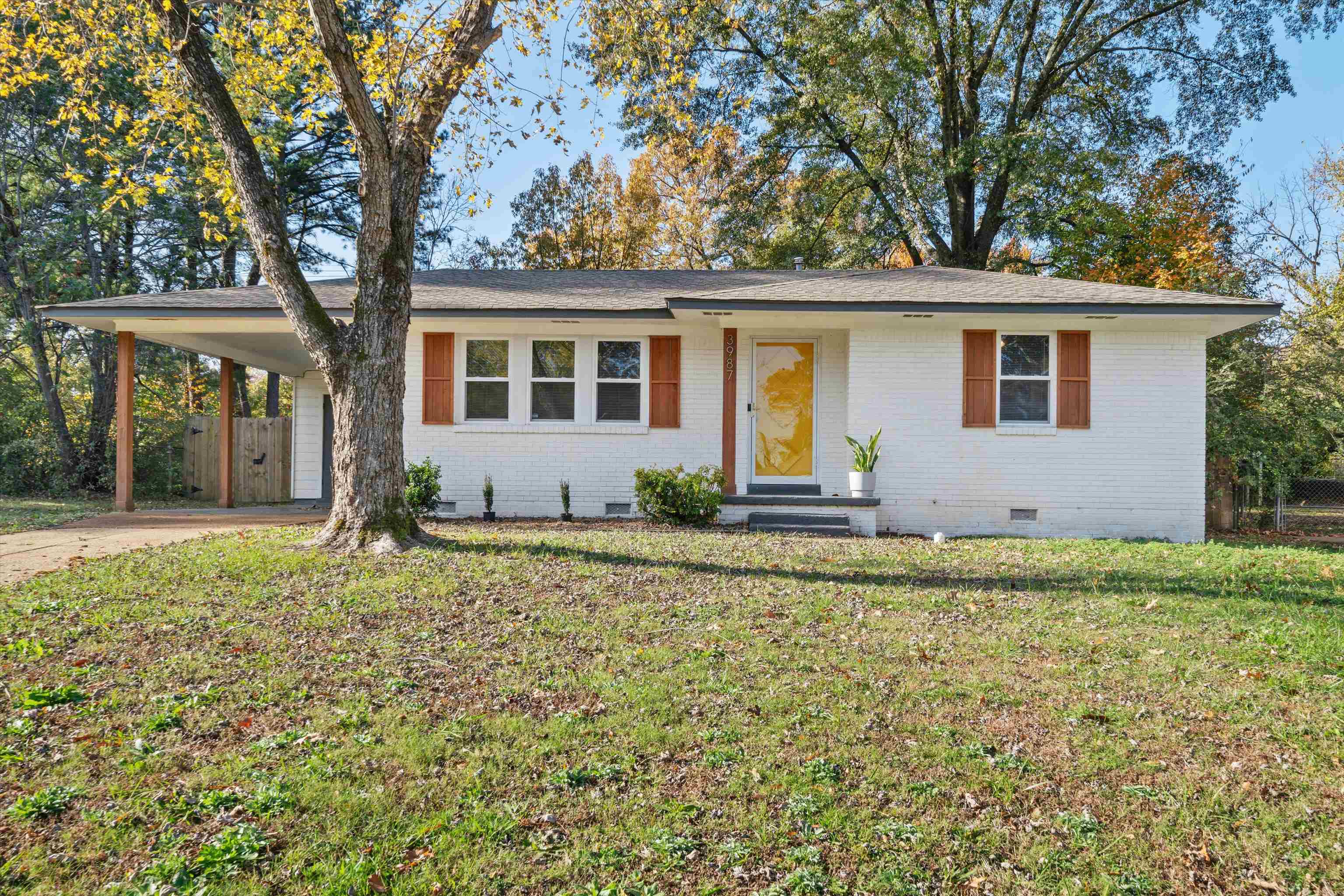 3987 Bishops Bridge Road Memphis, TN 38118 - Photo 2 of 27 Gallery Image 2