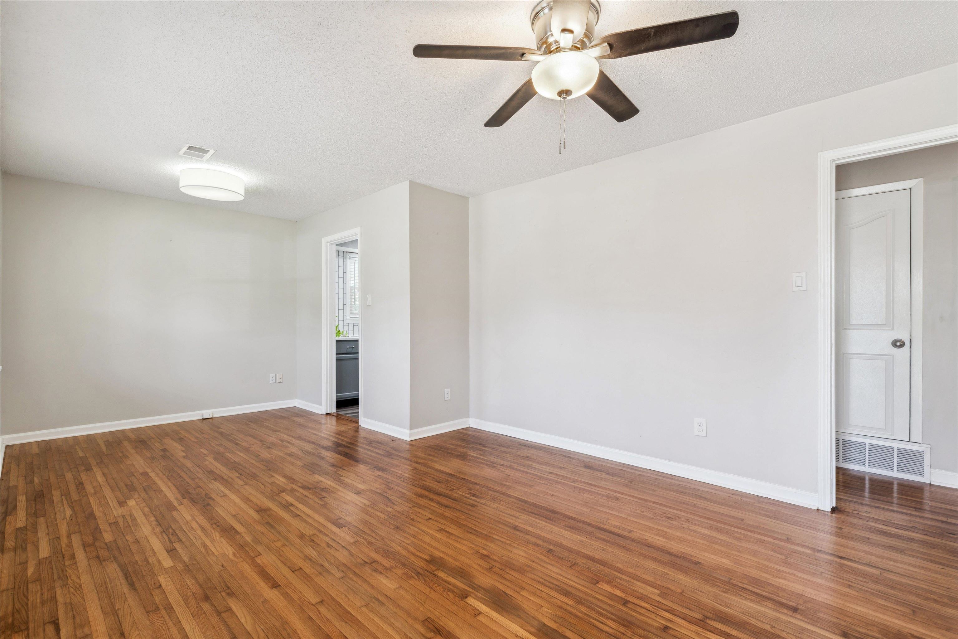 3987 Bishops Bridge Road Memphis, TN 38118 - Photo 6 of 27 Gallery Image 6