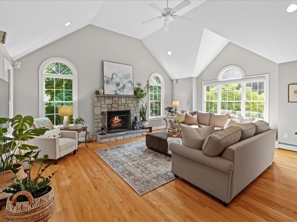 639 First Parish Road Scituate, MA 02066 - Photo 12 of 34 Gallery Image 12
