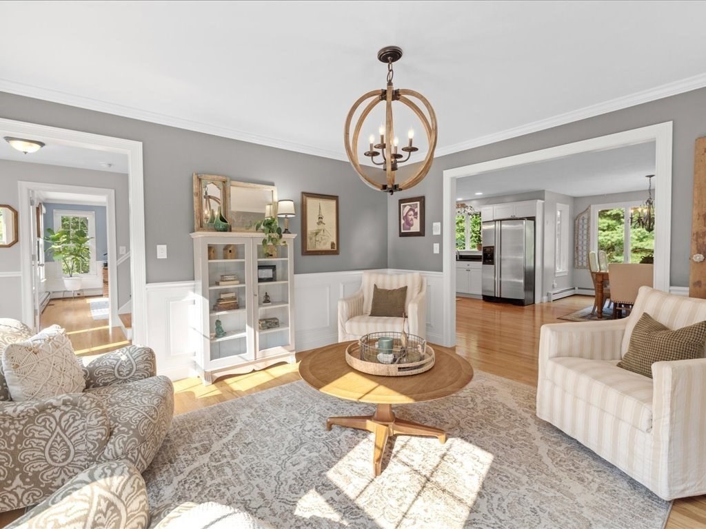 639 First Parish Road Scituate, MA 02066 - Photo 8 of 34 Gallery Image 8