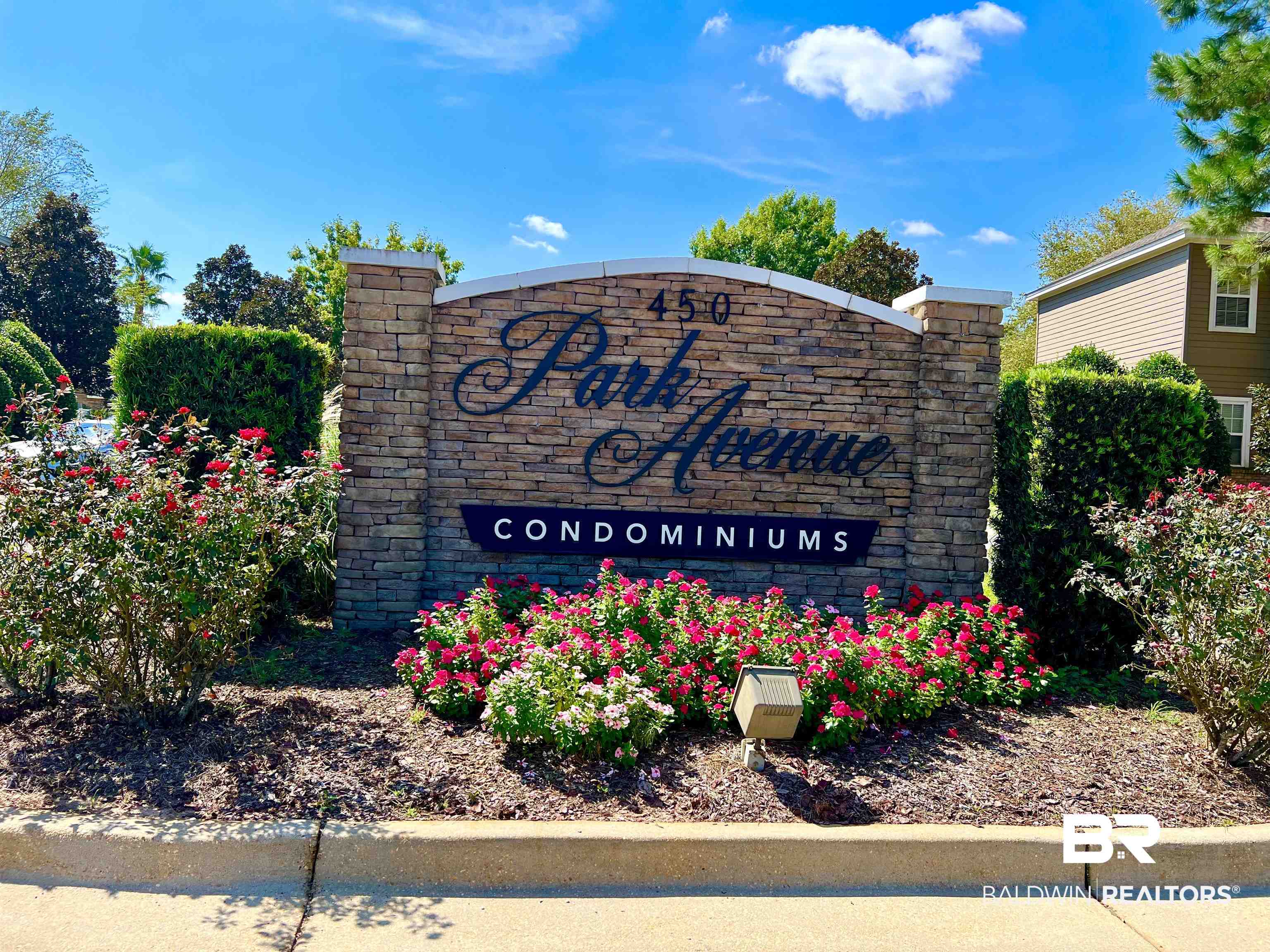 450 Park Avenue, Unit 808 Foley, AL 36535 - Photo 22 of 38 View of community sign