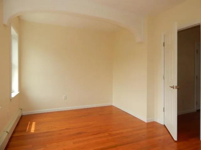 $2,500 | 230 5th Street, Unit 2, Jersey City, NJ 07302