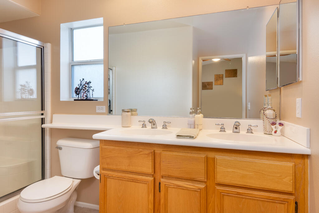 40965 Aetna Springs Road Indio, CA 92203 - Photo 13 of 28 40965aetnaspringstreet-lr-15