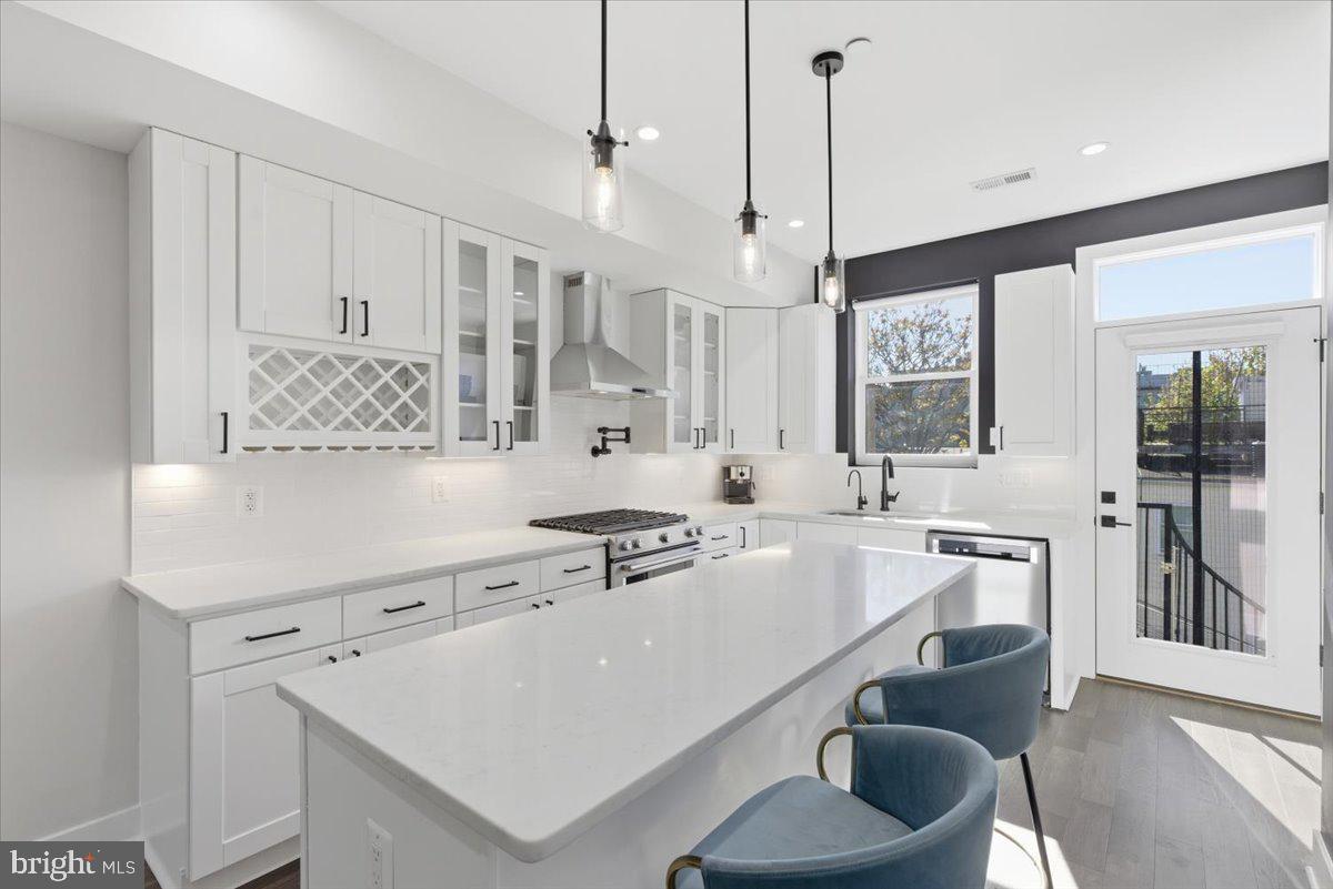 1168 Abbey Place Northeast Washington, DC 20002 - Photo 3 of 49 Unit 2 - 2 BR | 2.5 BA | Parking | Roof Deck