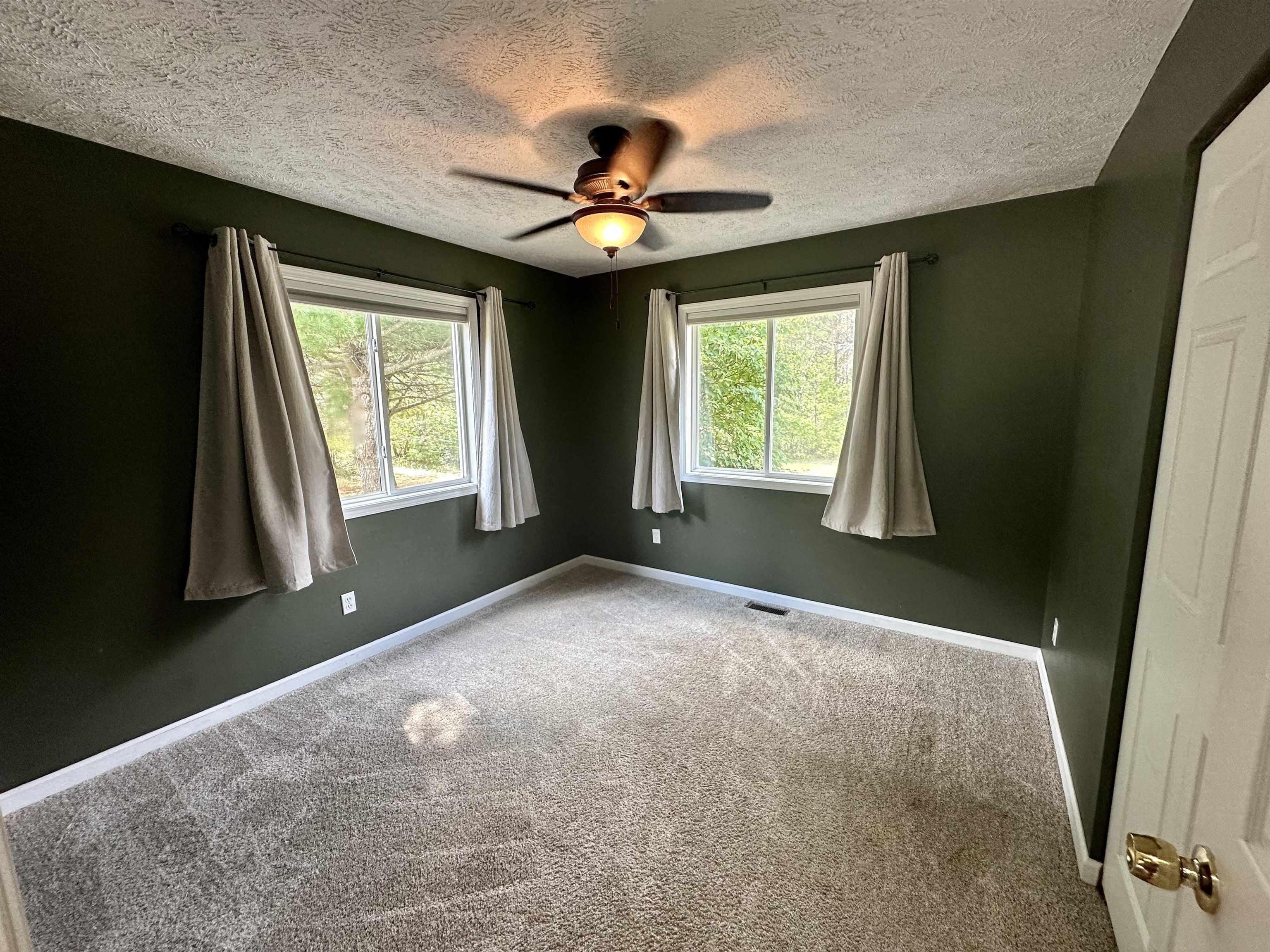 2559 North Hulbert Road Interlochen, MI 49643 - Photo 33 of 61 1926818-6d99a8ae-3c1b-42ff-99c2-6c6250a9fa0e.JPG