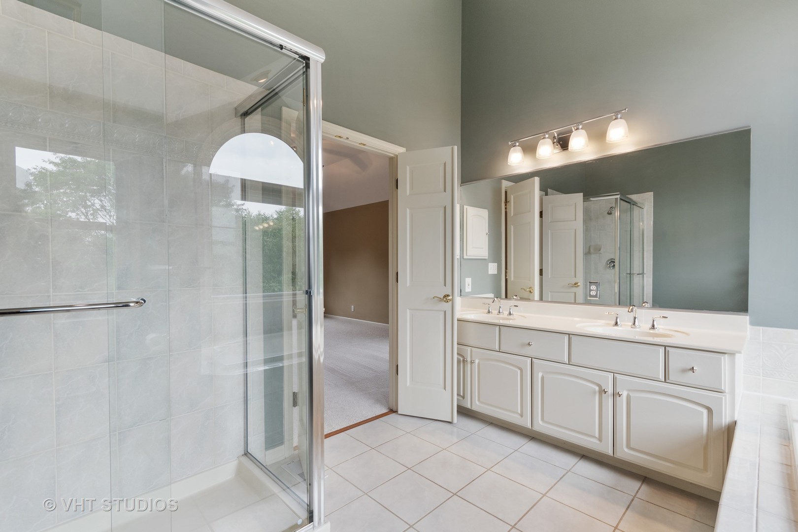 602 Chesapeake Road St. Charles, IL 60175 - Photo 13 of 25