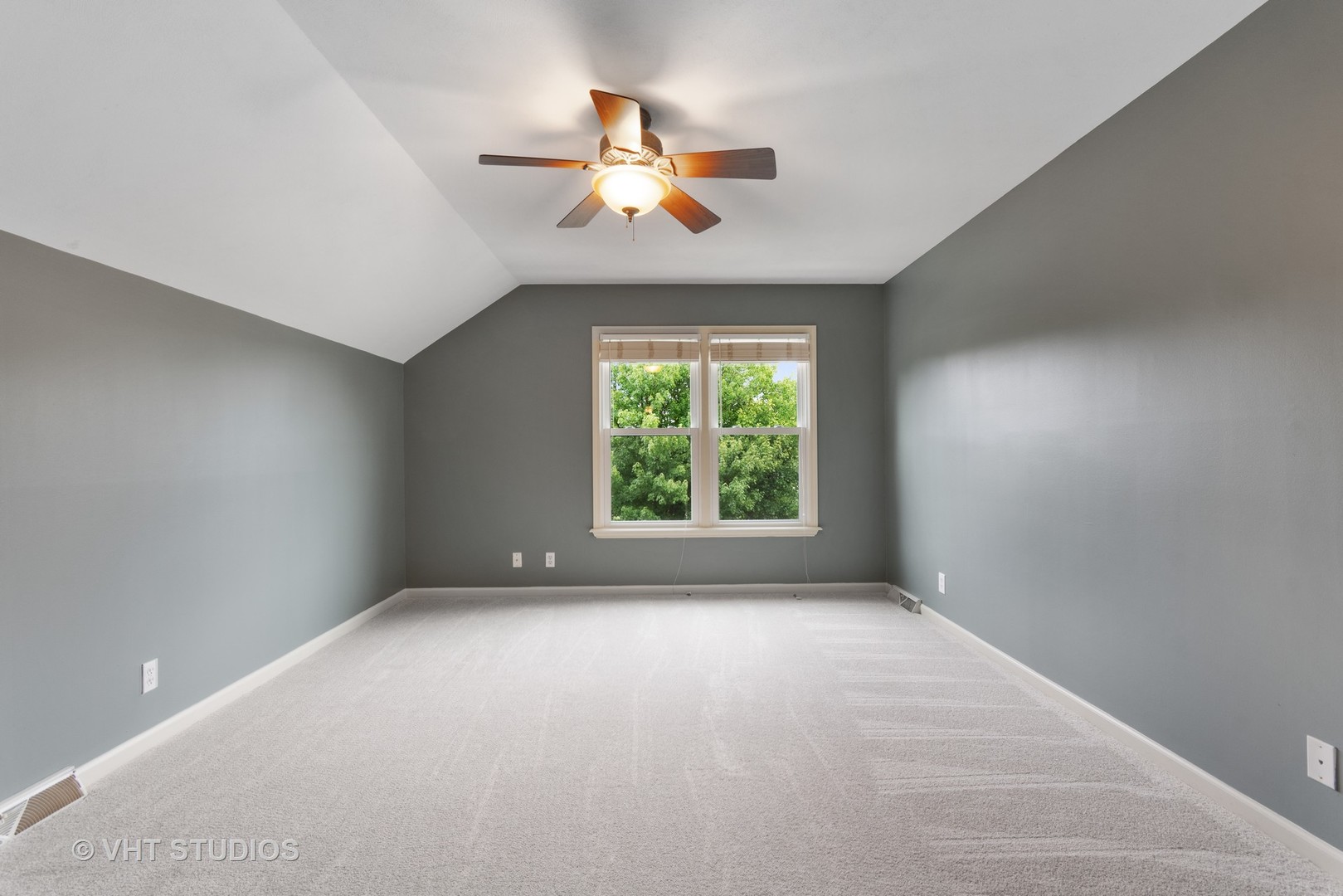 602 Chesapeake Road St. Charles, IL 60175 - Photo 14 of 25