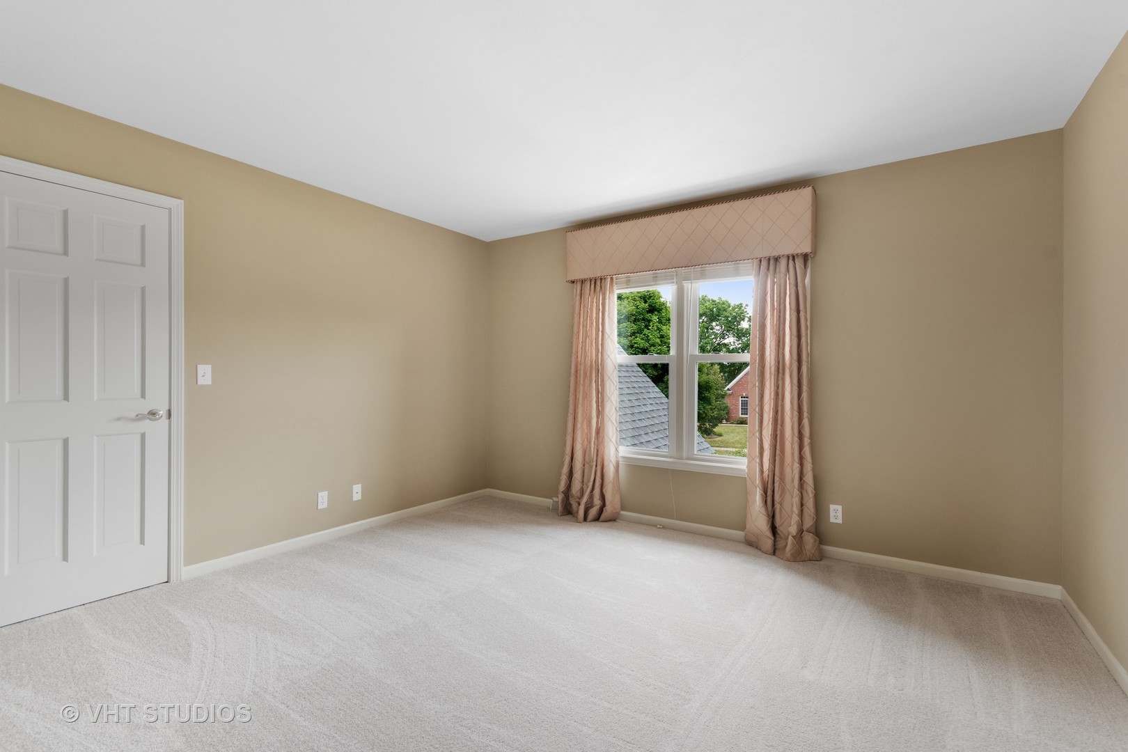 602 Chesapeake Road St. Charles, IL 60175 - Photo 15 of 25