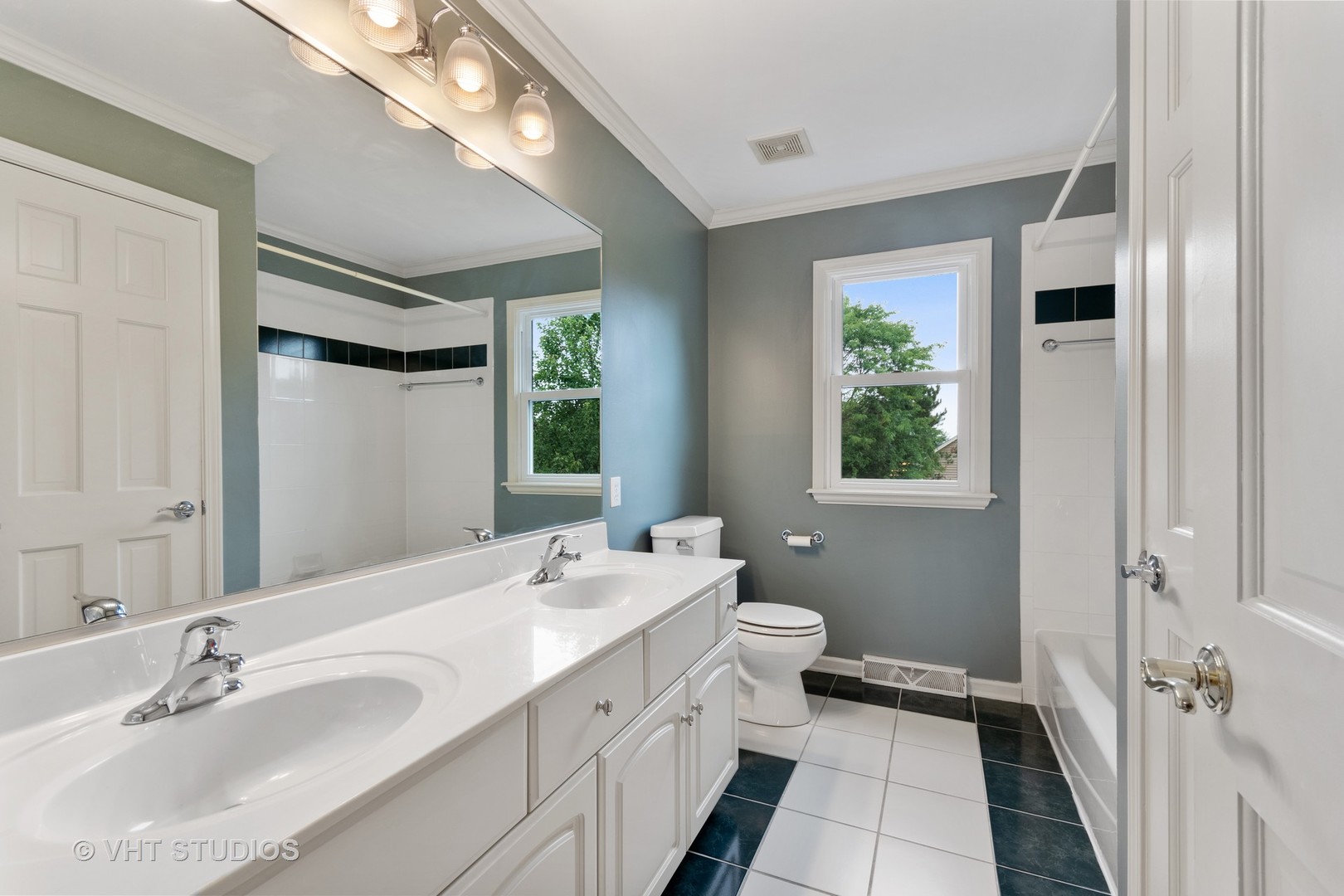 602 Chesapeake Road St. Charles, IL 60175 - Photo 16 of 25