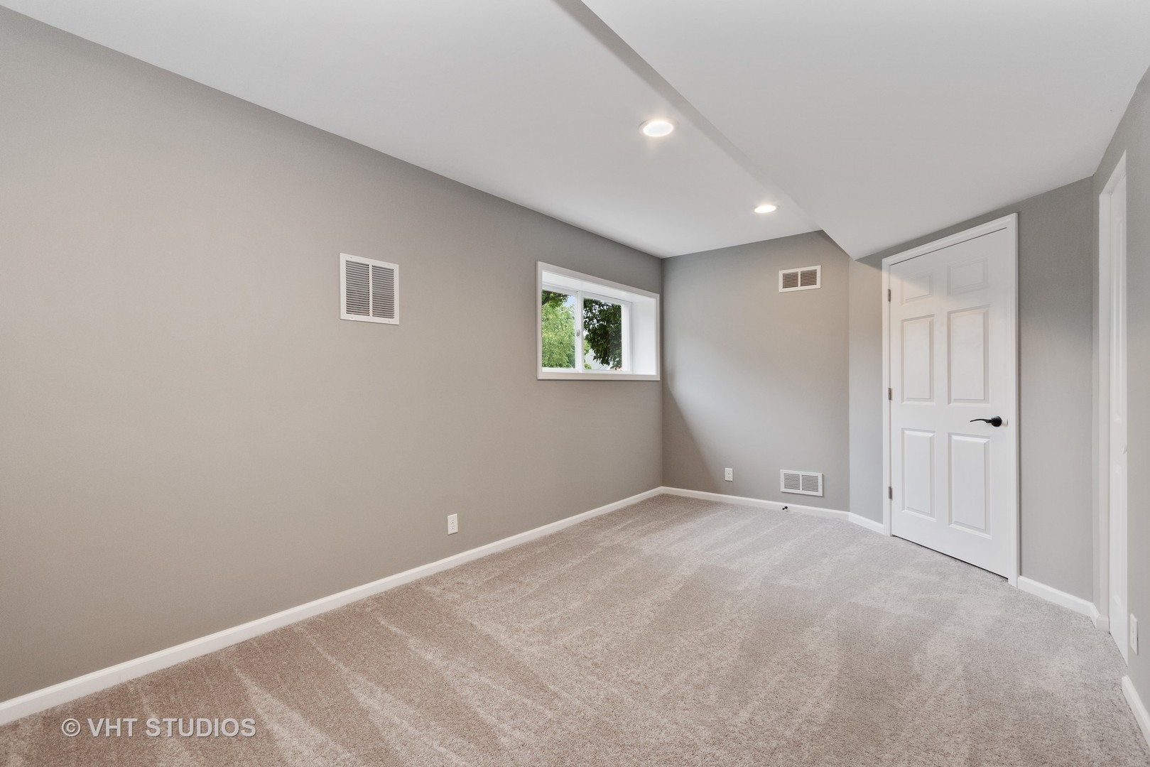 602 Chesapeake Road St. Charles, IL 60175 - Photo 20 of 25