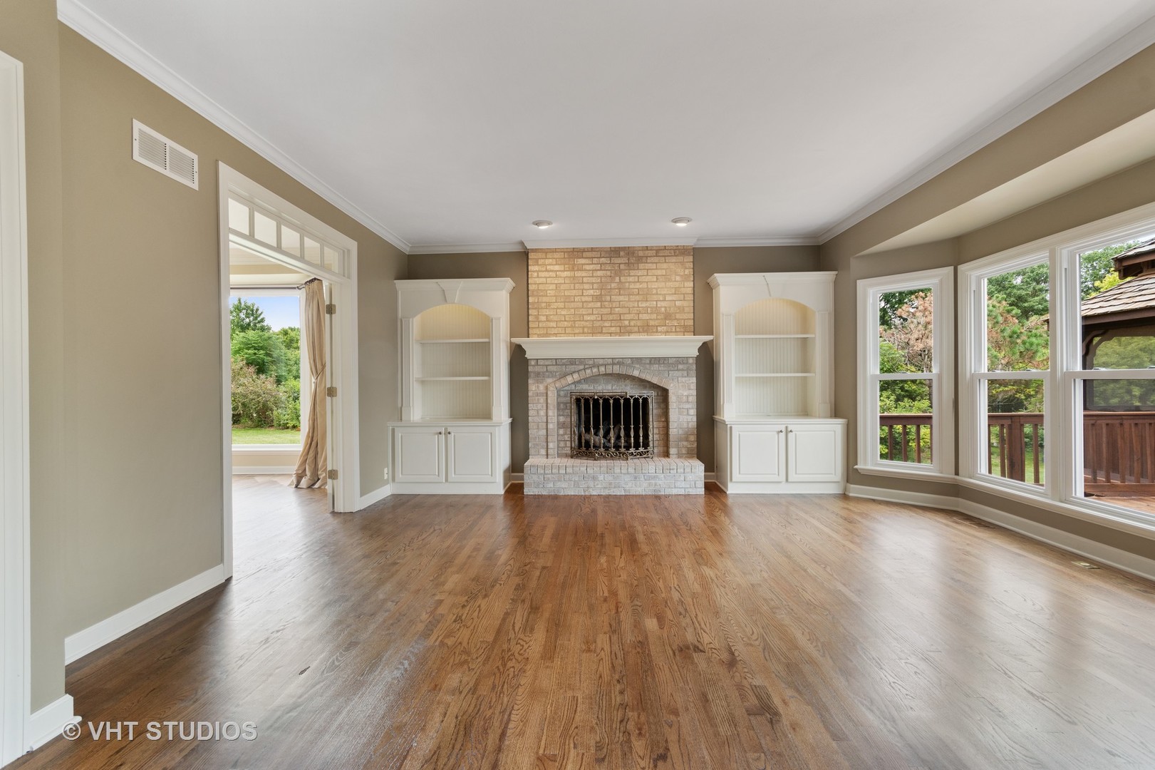 602 Chesapeake Road St. Charles, IL 60175 - Photo 8 of 25