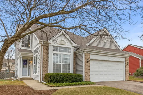 $460,000 | 304 East Harvard Circle, South Elgin, IL 60177