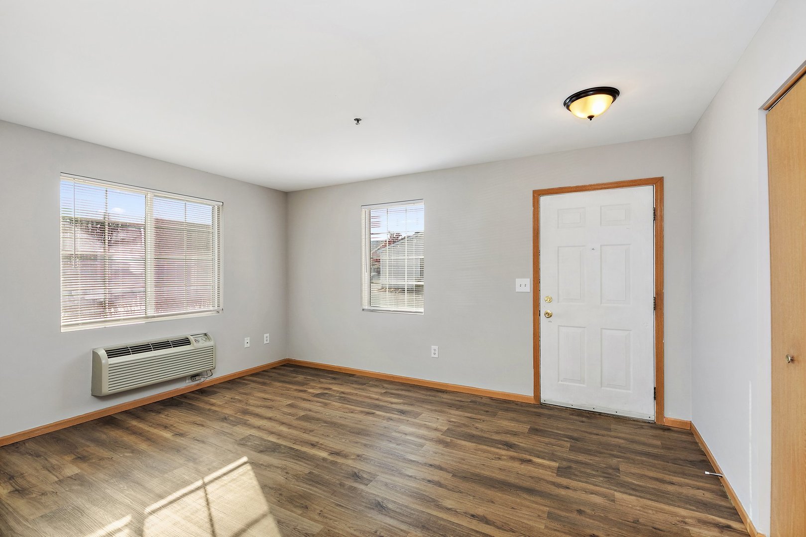 124 Bertram Drive, Unit A Yorkville, IL 60560 - Photo 3 of 15