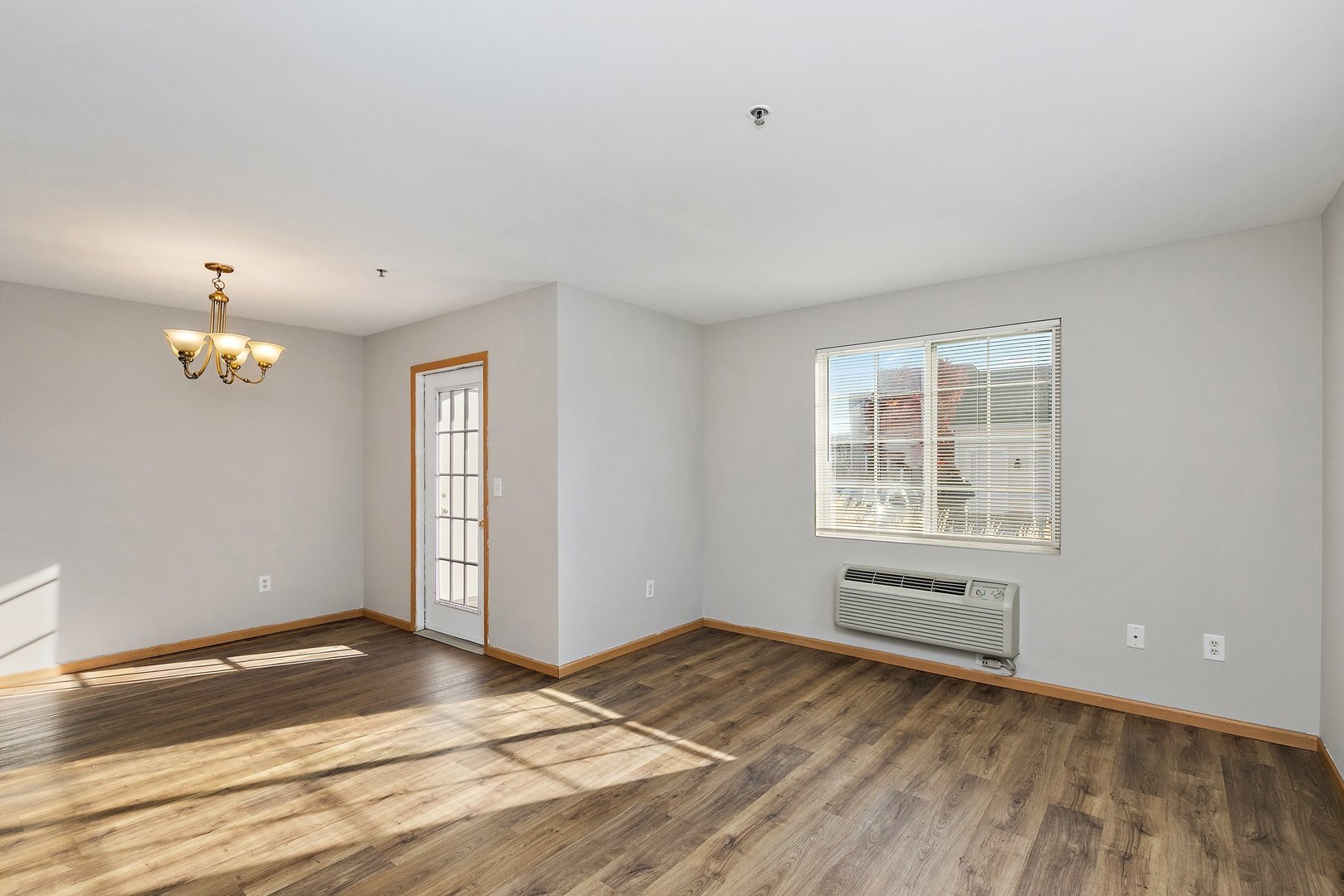 124 Bertram Drive, Unit A Yorkville, IL 60560 - Photo 4 of 15