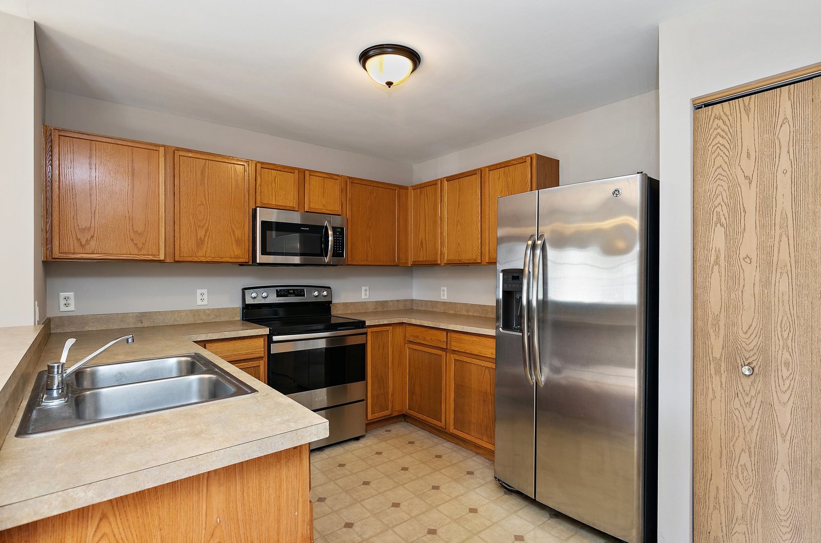 124 Bertram Drive, Unit A Yorkville, IL 60560 - Photo 6 of 15