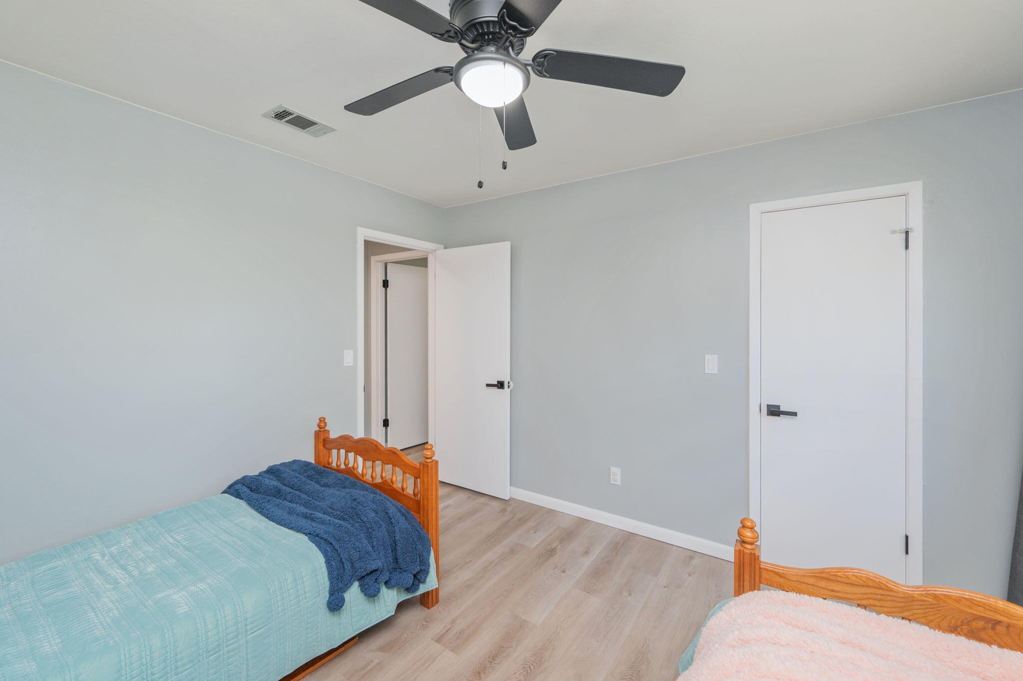 512 Samana Way Niceville, FL 32578 - Photo 26 of 43 Additional Bedroom 1