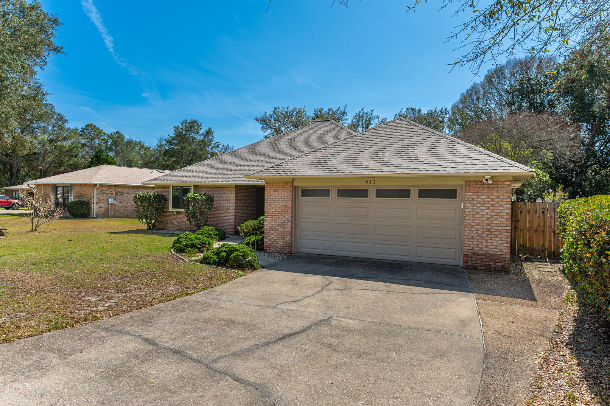 512 Samana Way Niceville, FL 32578 - Photo 3 of 43 Welcome Home to 512 Samana Way