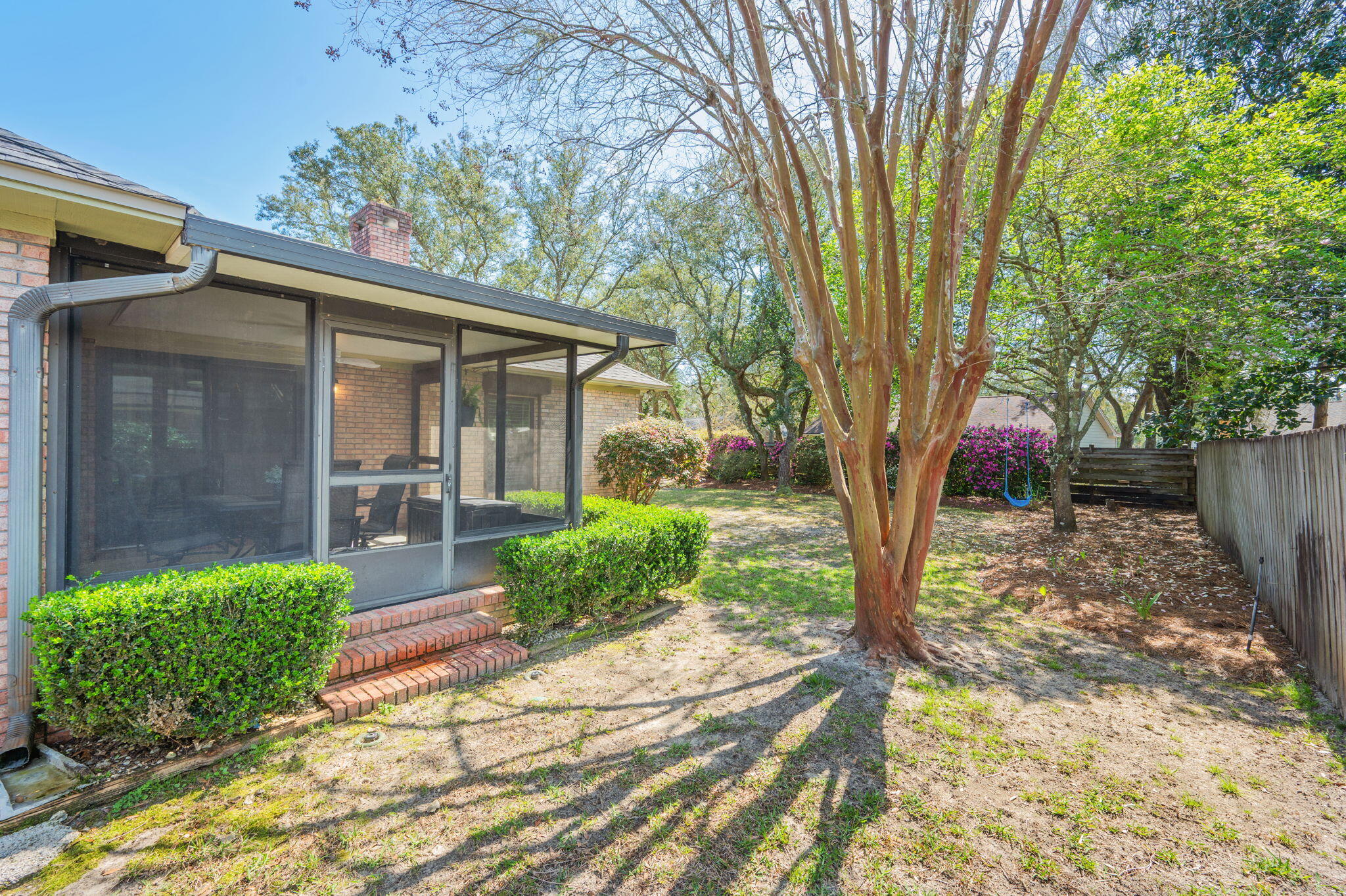 512 Samana Way Niceville, FL 32578 - Photo 36 of 43 Spacious and Private Backyard