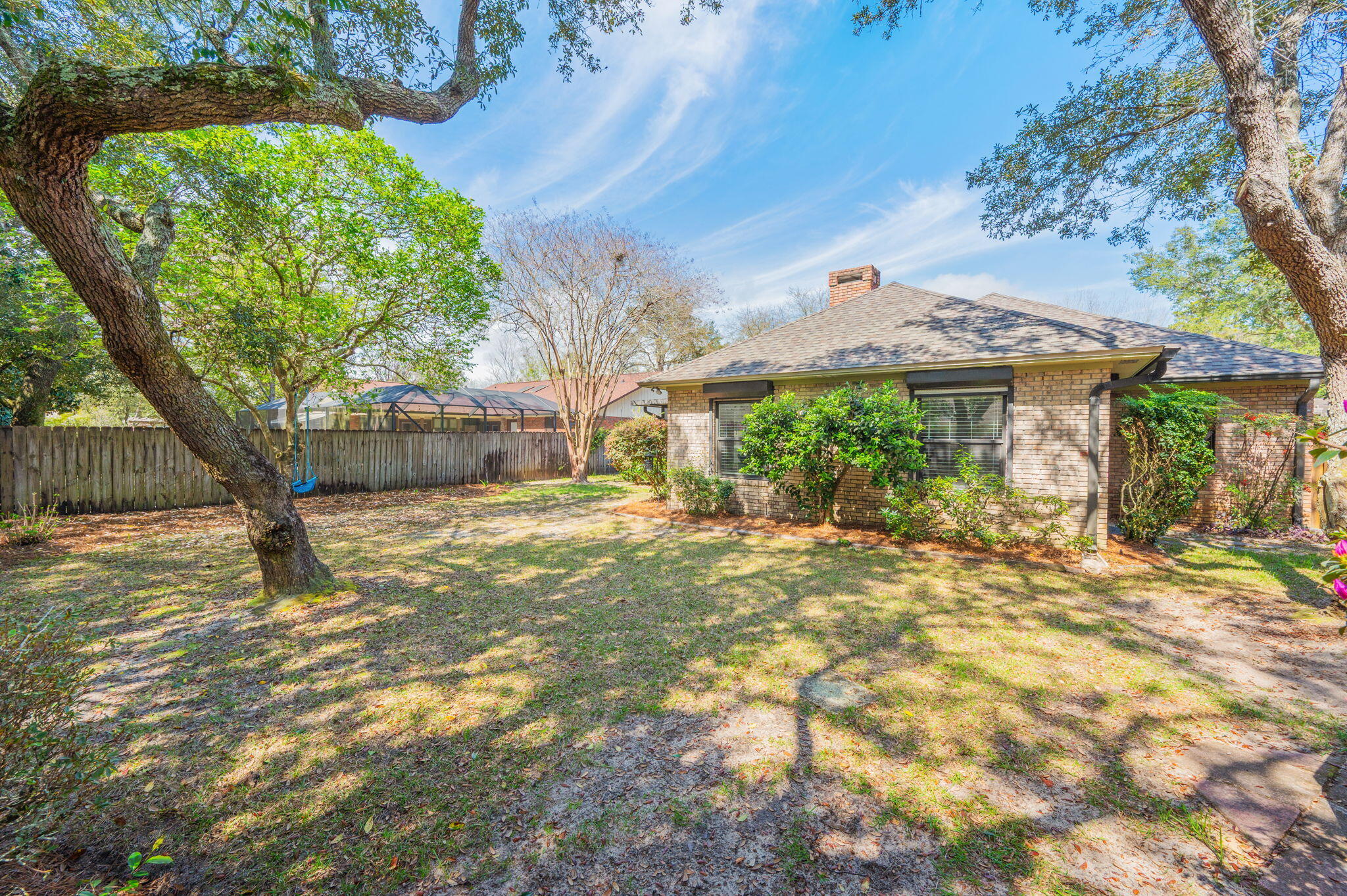 512 Samana Way Niceville, FL 32578 - Photo 40 of 43 Spacious and Private Backyard