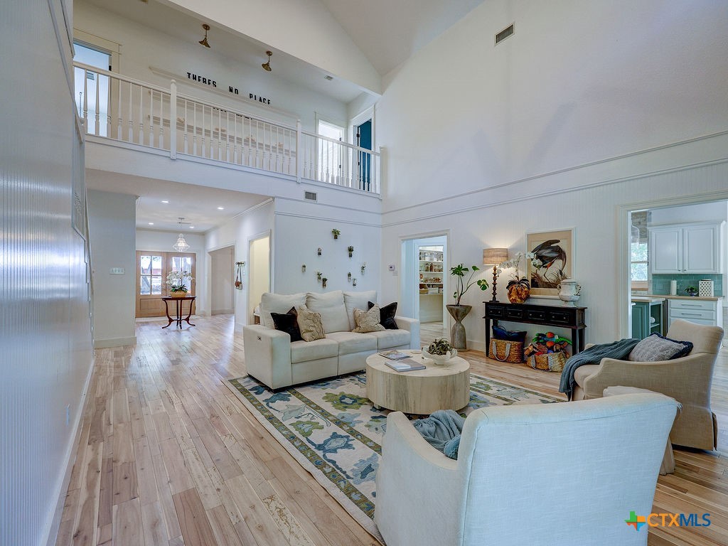 400 Royal View Road Salado, TX 76571 - Photo 13 of 47